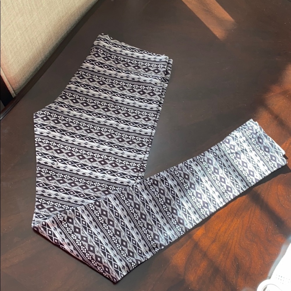 Patterned leggings